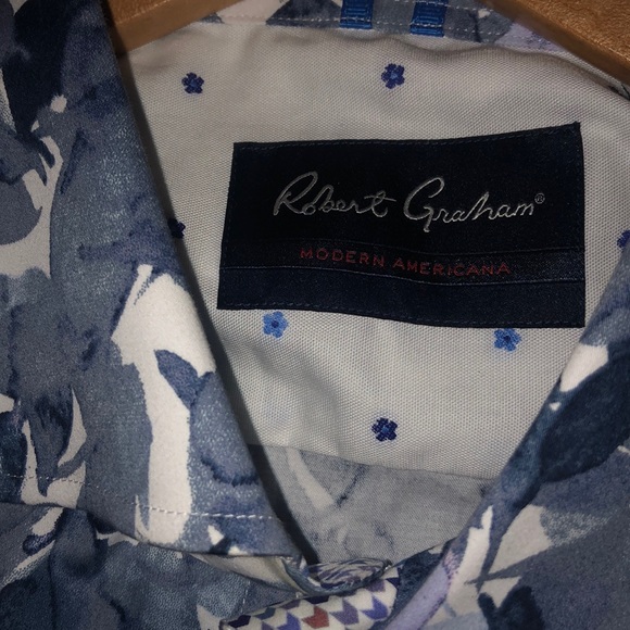 BNWT Robert Graham short sleeve button down - Picture 6 of 7